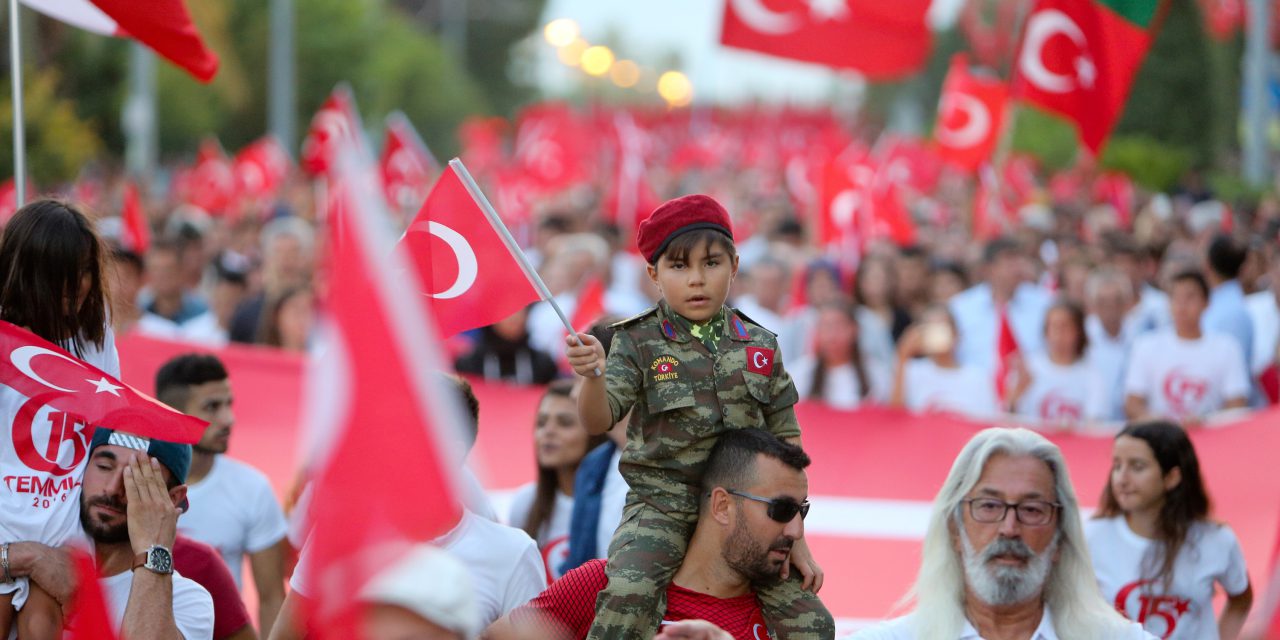 Antalya’da ‘Milli Birlik Yürüyüşü’