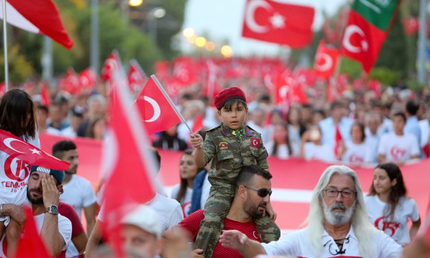 Antalya’da ‘Milli Birlik Yürüyüşü’