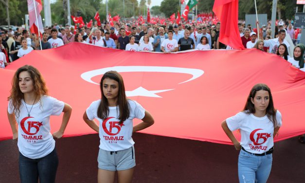 Antalya’da ‘Milli Birlik Yürüyüşü’