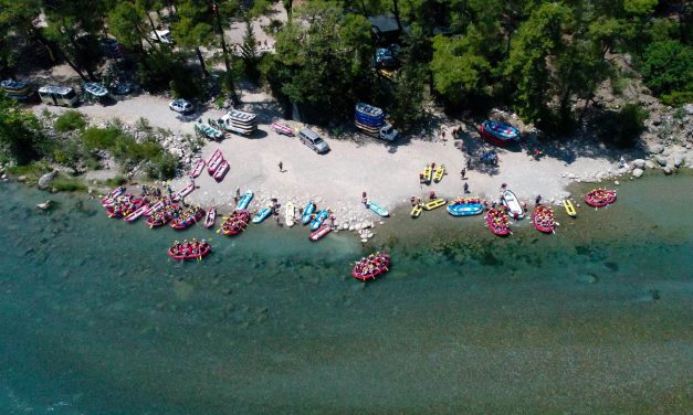 Köprülü Kanyon’da rafting heyecanı