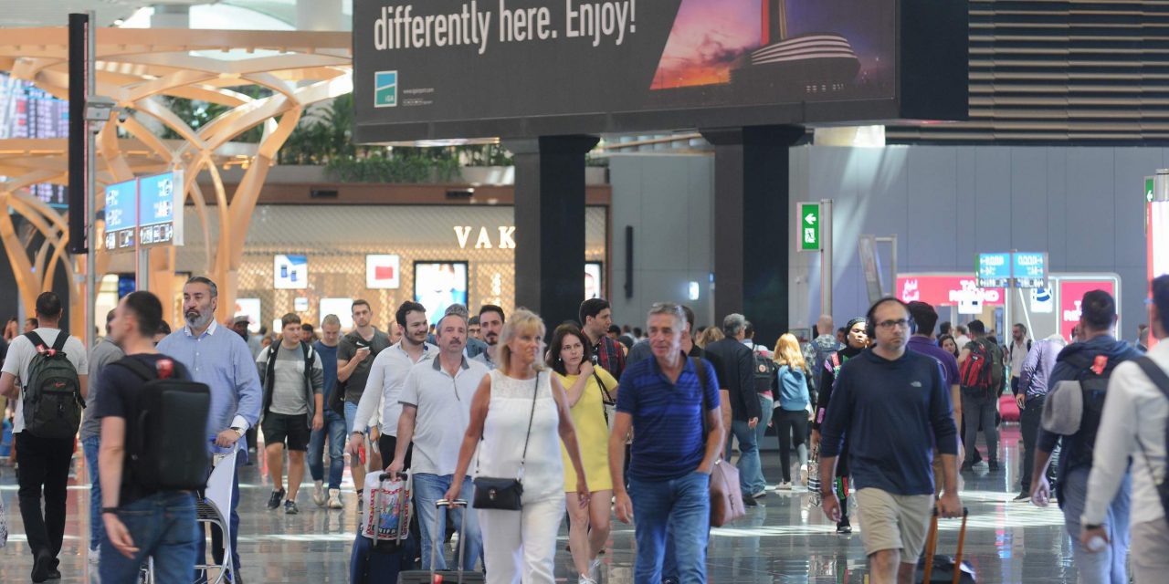 Türkiye’de havalimanlarından 6 ayda 94,8 milyon yolcu geçiş yaptı