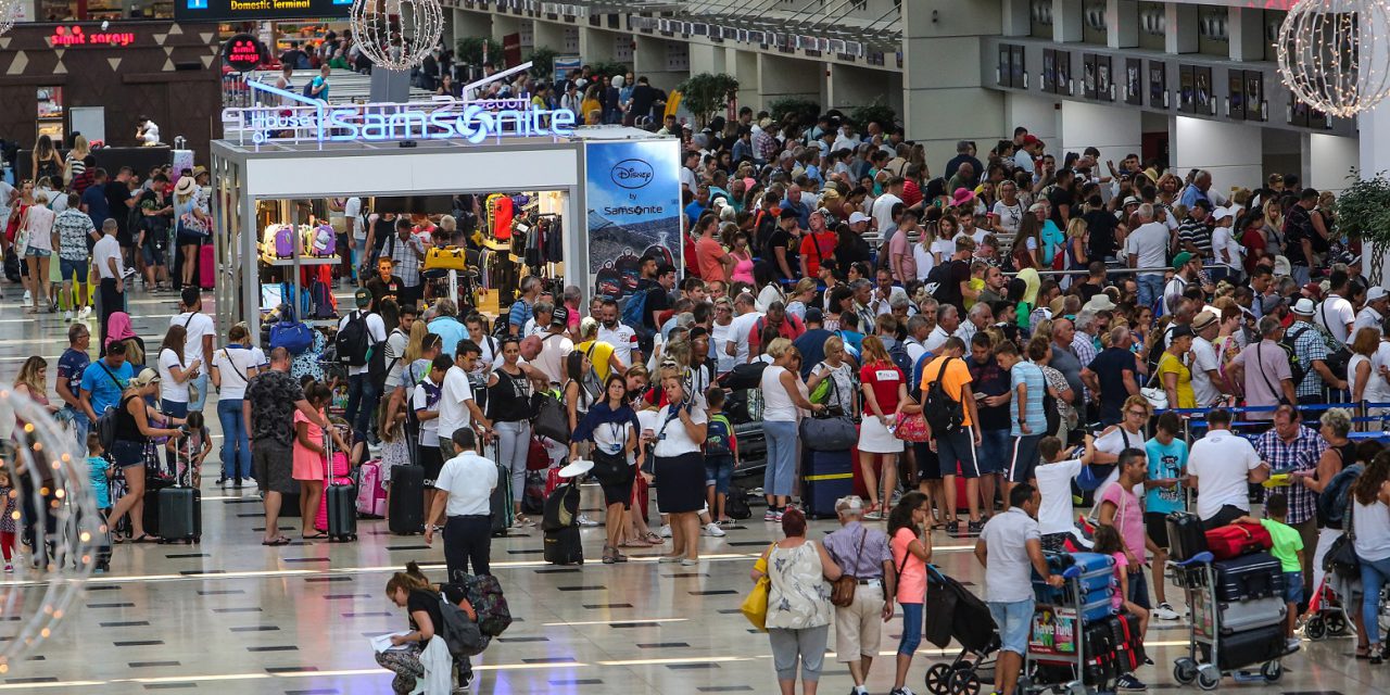 Antalya tarihinde bir ilk: 14 milyon turist