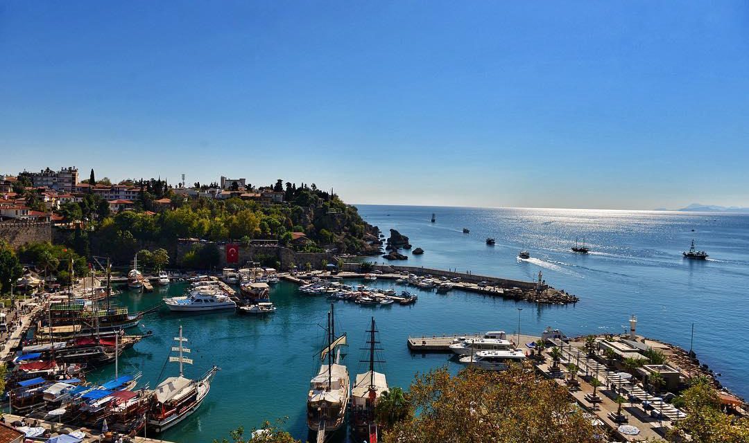 Ülkedeki Genç Nüfusun Çekim Merkezi: Antalya