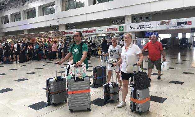 Antalya’da hava yolu trafiği, salgın öncesi döneme yaklaştı