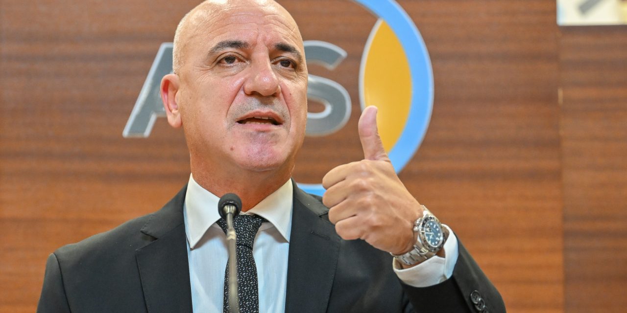 <strong>SANAYİ ÖNCÜLÜĞÜNDE BÜYÜMEYE İHTİYACIMIZ VAR</strong>