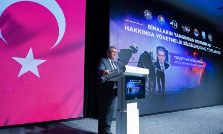 <strong>ATSO BAŞKANI HACISÜLEYMAN: “SAHA İLE MASA ARASINDAKİ FARKLARI EN AZA İNDİRMELİYİZ”</strong>