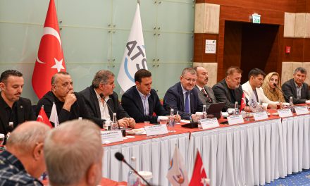 <strong>ÖZTÜRK: ALTYAPI HAZIR OLMADAN İMAR SÜRDÜRÜLEBİLİR DEĞİL</strong>