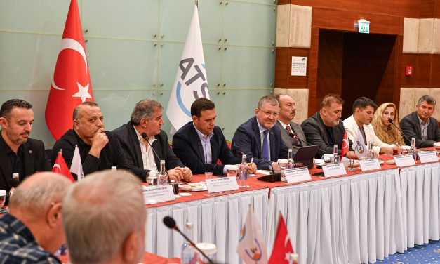 <strong>ÖZTÜRK: ALTYAPI HAZIR OLMADAN İMAR SÜRDÜRÜLEBİLİR DEĞİL</strong>