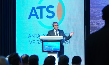 <strong>GELECEĞİN ANTALYA’SI KENTSEL DÖNÜŞÜMLE ŞEKİLLENİYOR</strong>