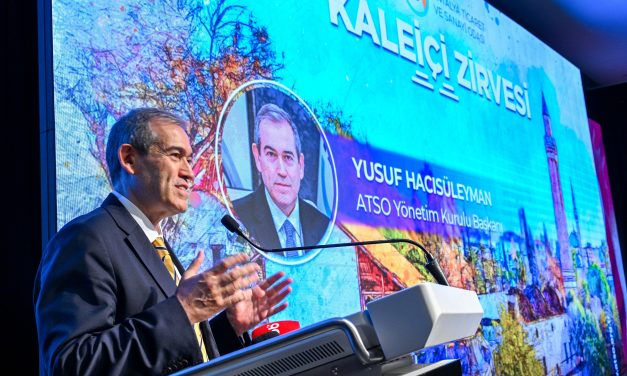 <strong>ATSO’da Kaleiçi Zirvesi: Tarihi mirasın geleceği ortak akılla ele alındı</strong>